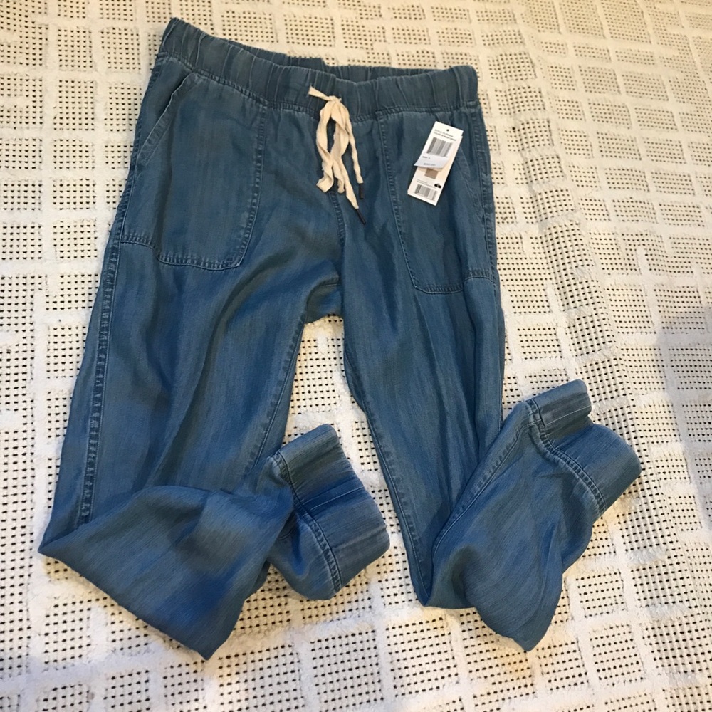 Women’s joggers